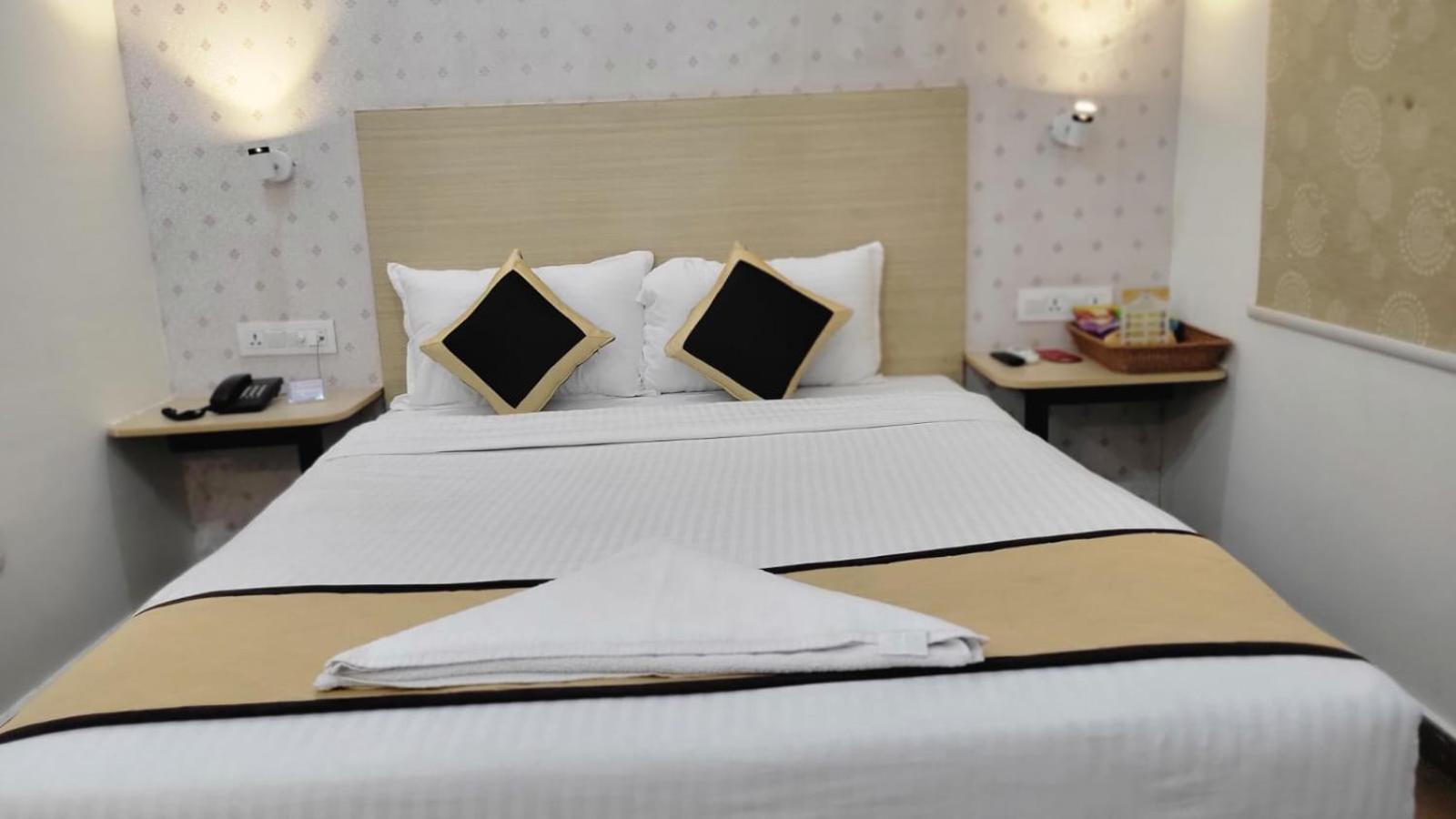 Отель Grace Residency Chennai Airport Экстерьер фото