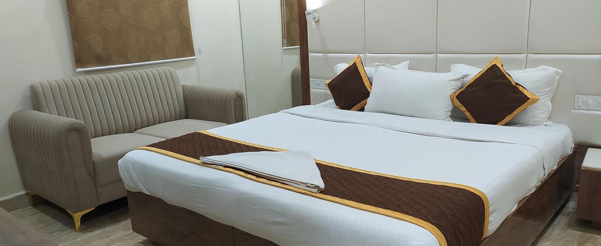 Отель Grace Residency Chennai Airport Экстерьер фото